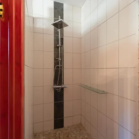 Maison Paul Semesterbostad Bagnères-de-Bigorre